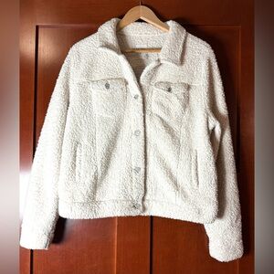 Mudd Women’s Cream Teddy Trucker Style Jacket Size XL